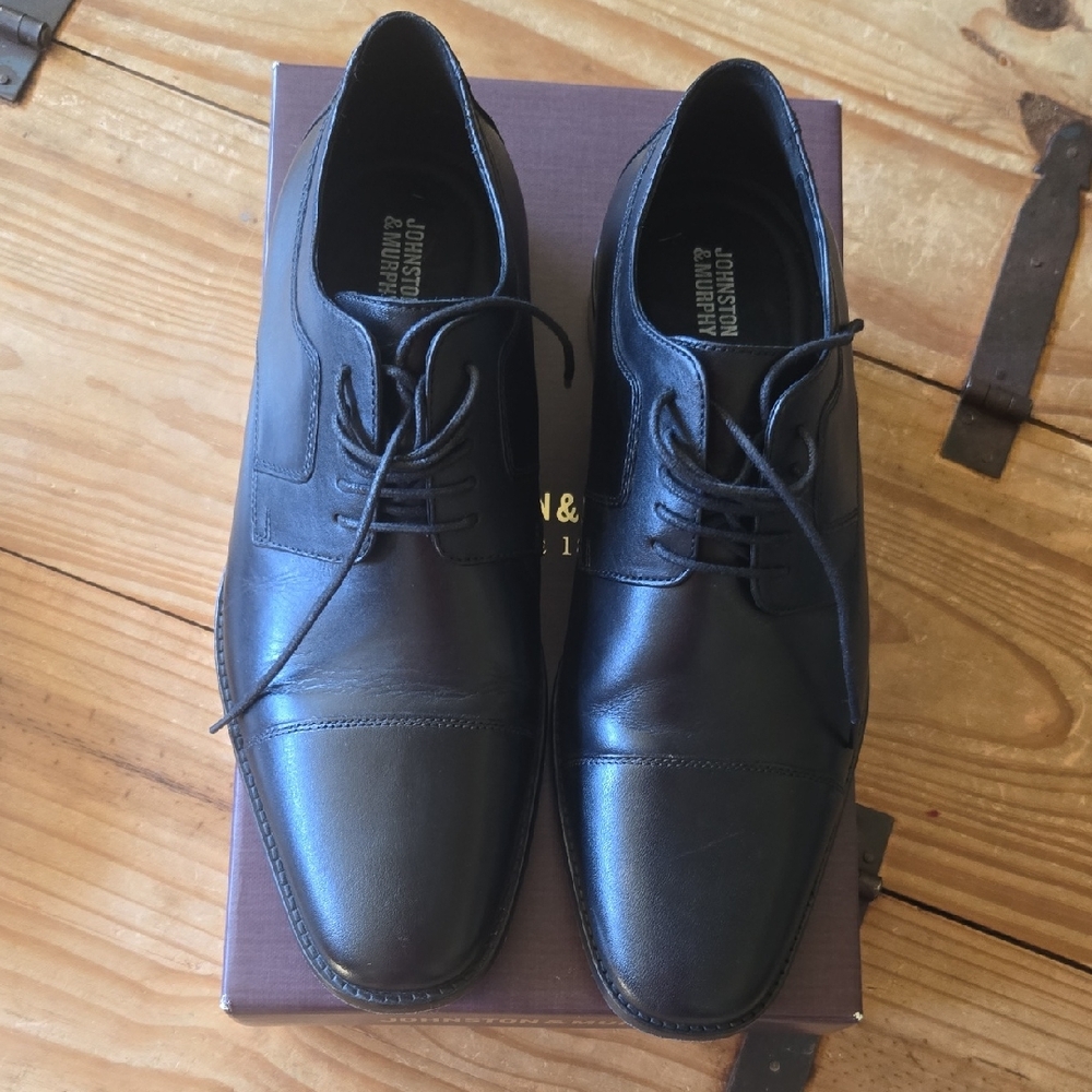 Johnston & Murphy Classic Black Cap Toe Oxford,  10 Wide, Leather EUC